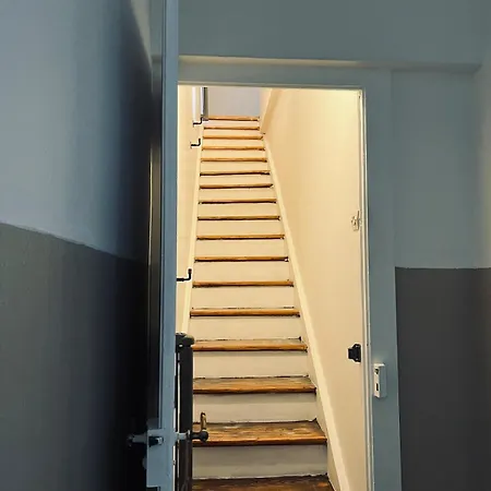 Famille Et Lacs En Duplex Apartment